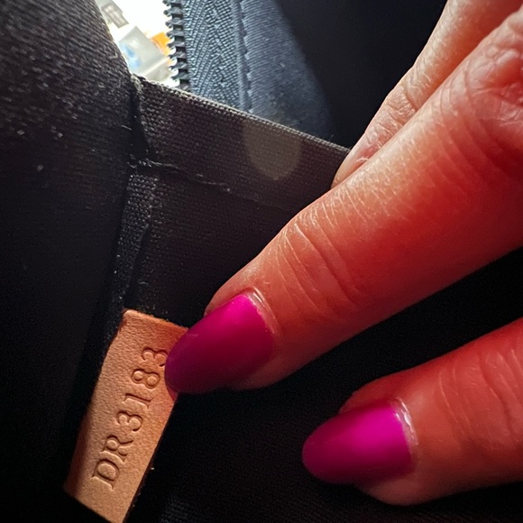 💯Authentic Louis Vuitton Montana PM Handbag - Picture 10 of 10